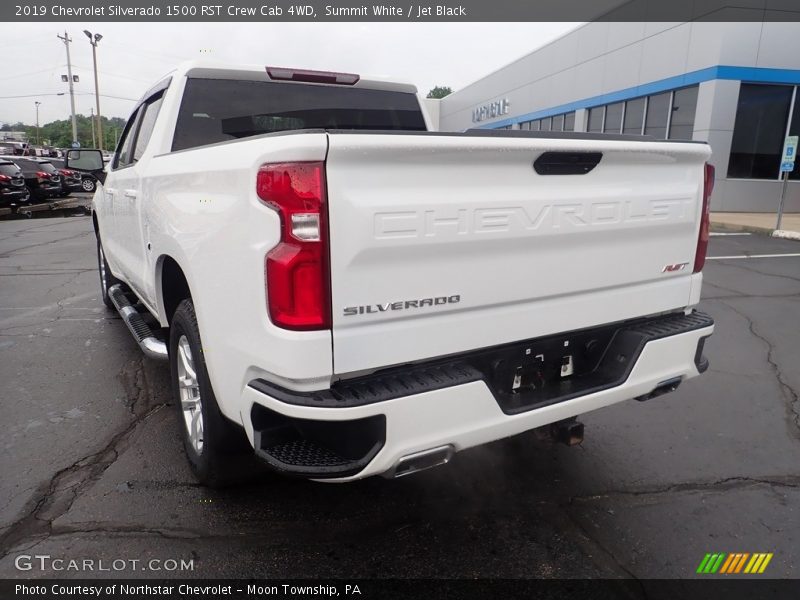 Summit White / Jet Black 2019 Chevrolet Silverado 1500 RST Crew Cab 4WD