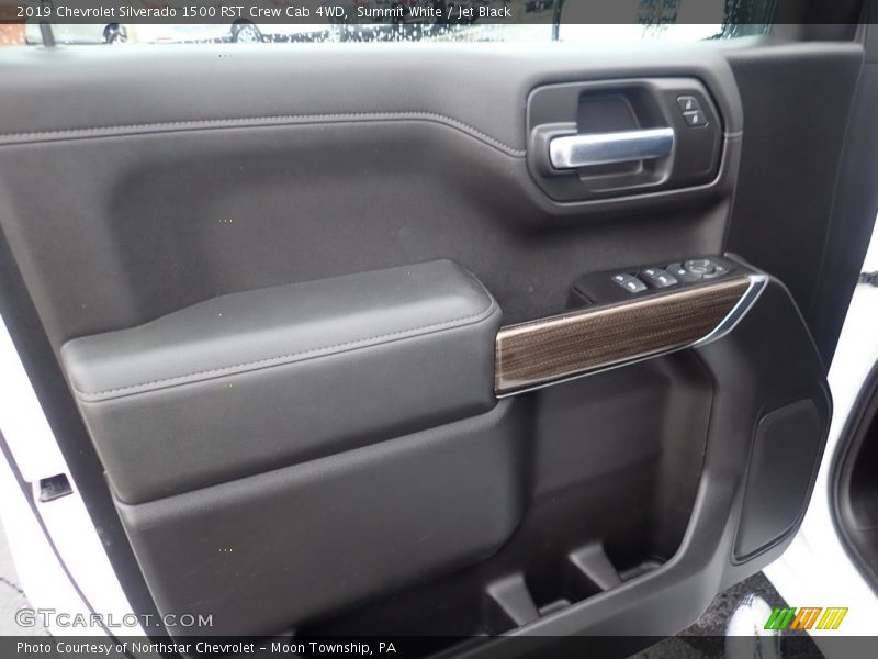 Summit White / Jet Black 2019 Chevrolet Silverado 1500 RST Crew Cab 4WD