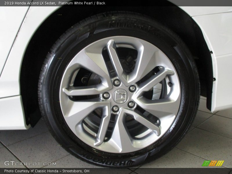 Platinum White Pearl / Black 2019 Honda Accord LX Sedan