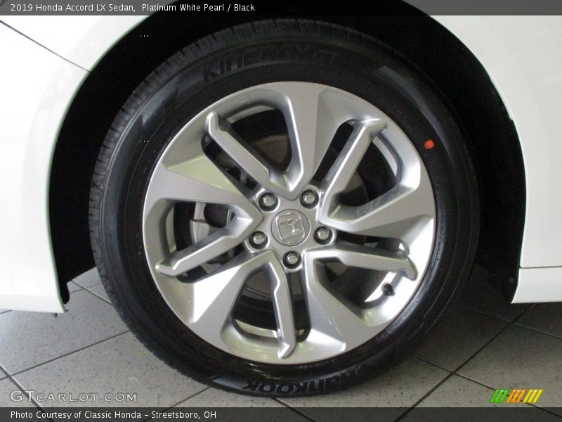 Platinum White Pearl / Black 2019 Honda Accord LX Sedan