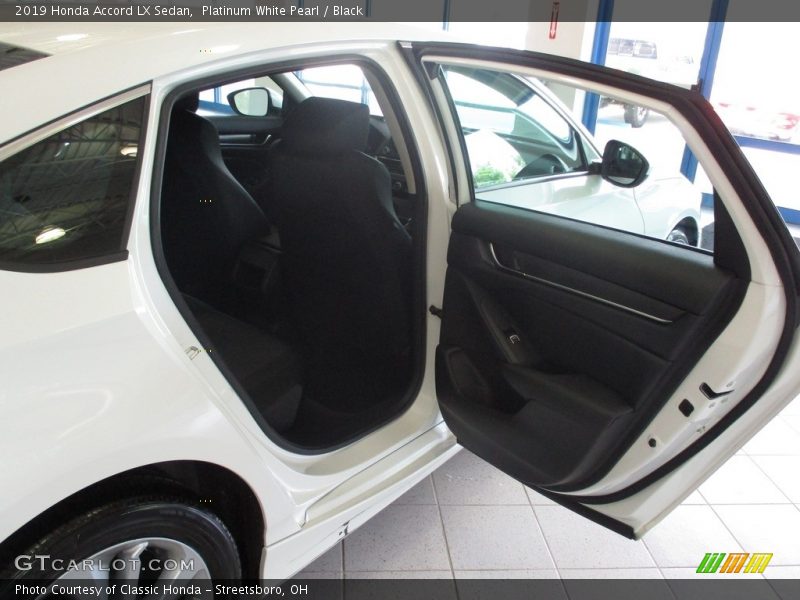 Platinum White Pearl / Black 2019 Honda Accord LX Sedan
