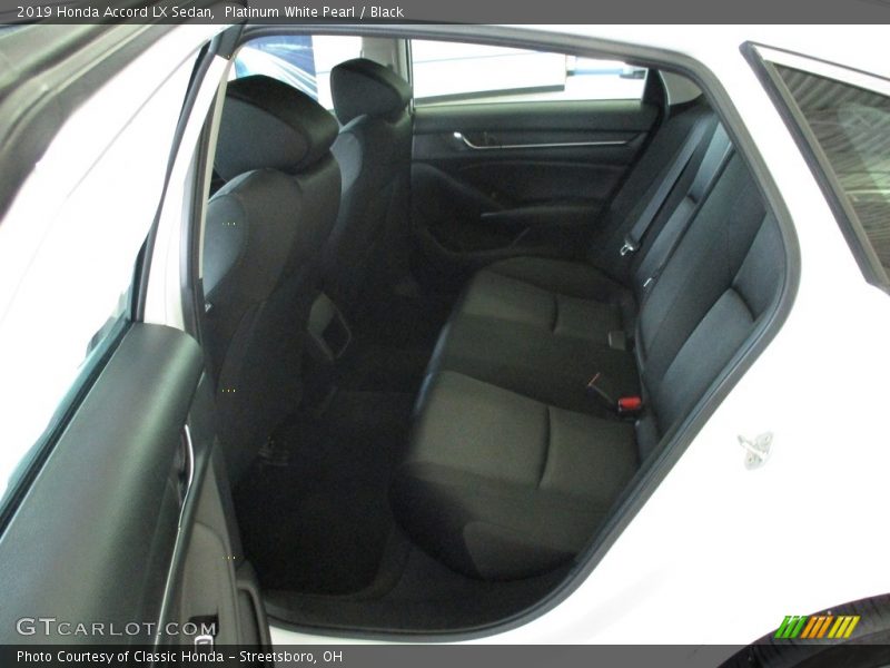 Platinum White Pearl / Black 2019 Honda Accord LX Sedan