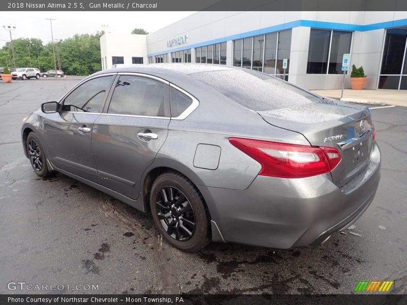 Gun Metallic / Charcoal 2018 Nissan Altima 2.5 S