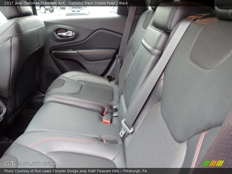 Diamond Black Crystal Pearl / Black 2017 Jeep Cherokee Trailhawk 4x4