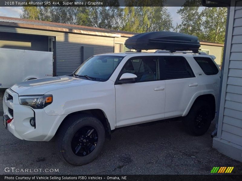 Super White / Graphite 2018 Toyota 4Runner SR5 4x4