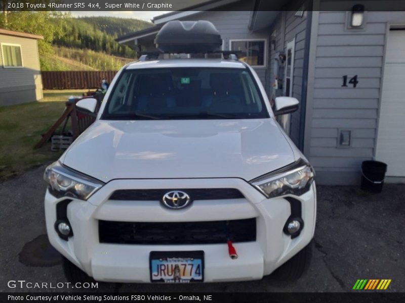 Super White / Graphite 2018 Toyota 4Runner SR5 4x4