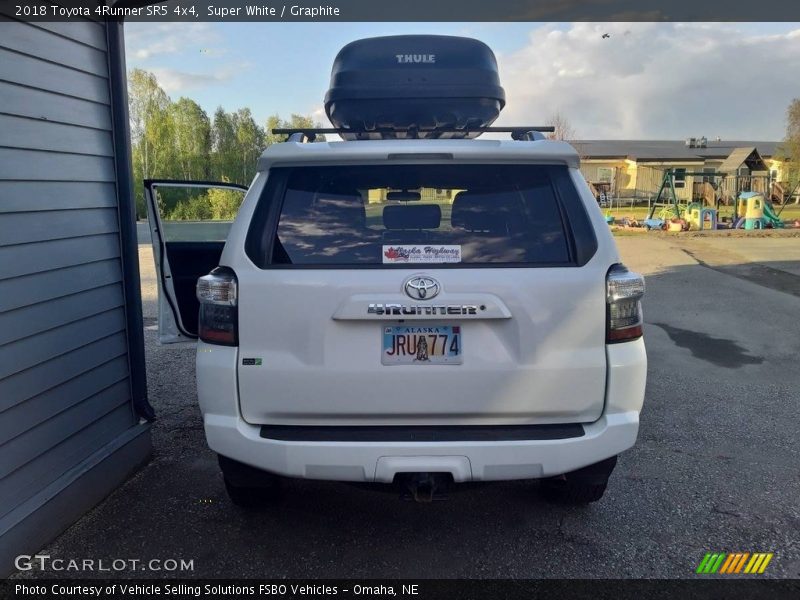 Super White / Graphite 2018 Toyota 4Runner SR5 4x4