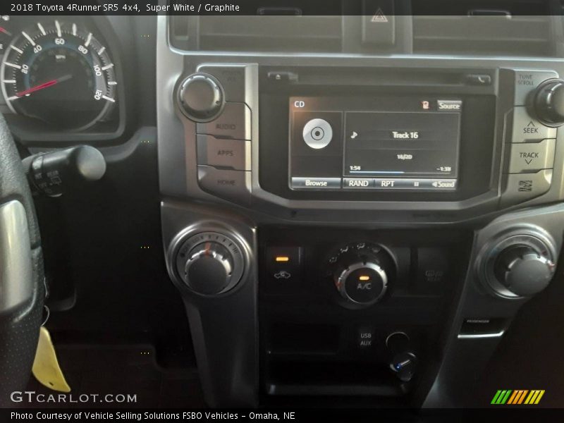 Super White / Graphite 2018 Toyota 4Runner SR5 4x4