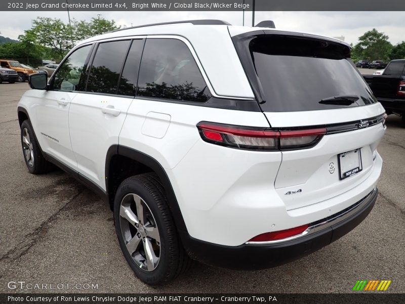 Bright White / Global Black/Wicker Beige 2022 Jeep Grand Cherokee Limited 4x4