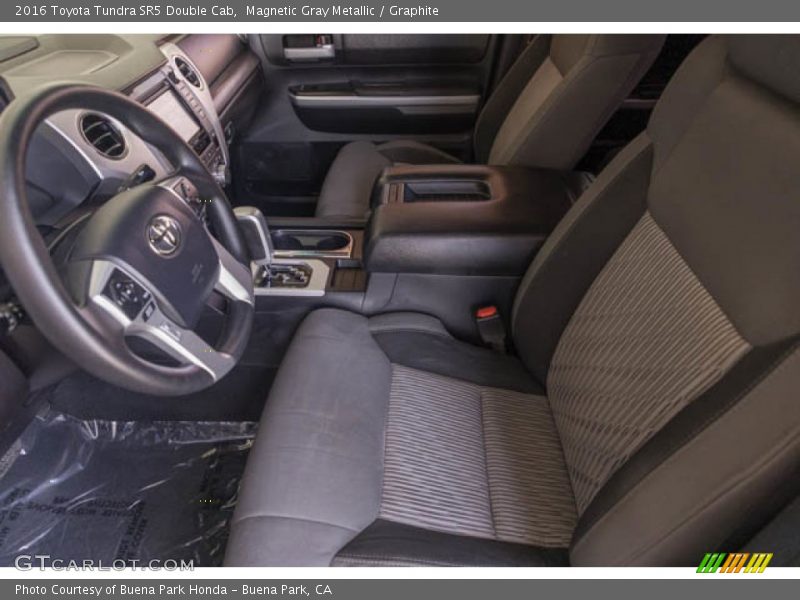 Magnetic Gray Metallic / Graphite 2016 Toyota Tundra SR5 Double Cab