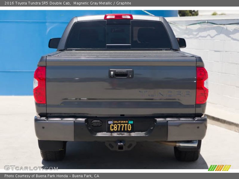 Magnetic Gray Metallic / Graphite 2016 Toyota Tundra SR5 Double Cab