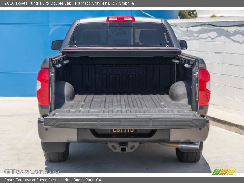 Magnetic Gray Metallic / Graphite 2016 Toyota Tundra SR5 Double Cab