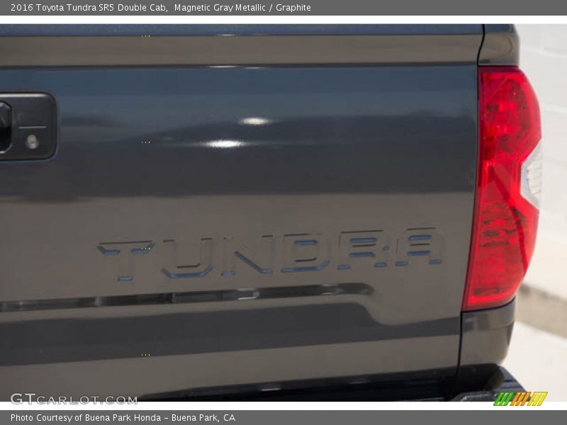 Magnetic Gray Metallic / Graphite 2016 Toyota Tundra SR5 Double Cab