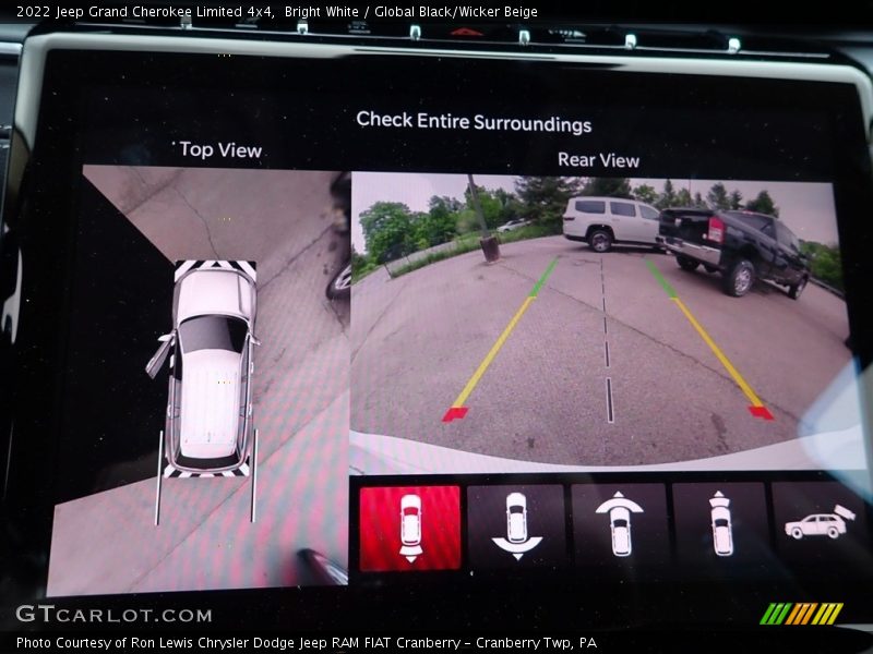 Bright White / Global Black/Wicker Beige 2022 Jeep Grand Cherokee Limited 4x4