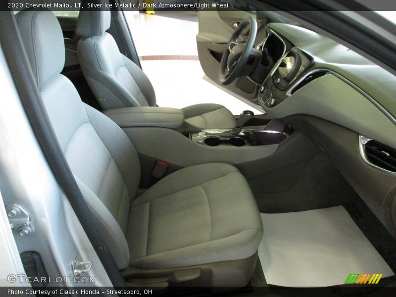 Silver Ice Metallic / Dark Atmosphere/Light Wheat 2020 Chevrolet Malibu LT