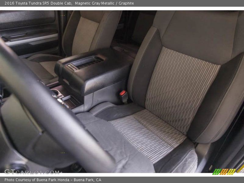 Magnetic Gray Metallic / Graphite 2016 Toyota Tundra SR5 Double Cab
