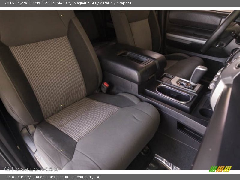 Magnetic Gray Metallic / Graphite 2016 Toyota Tundra SR5 Double Cab