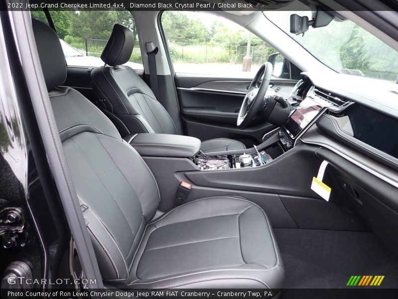 Diamond Black Crystal Pearl / Global Black 2022 Jeep Grand Cherokee Limited 4x4