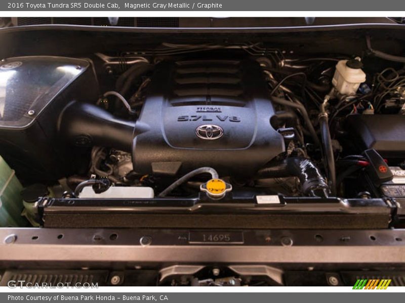 Magnetic Gray Metallic / Graphite 2016 Toyota Tundra SR5 Double Cab