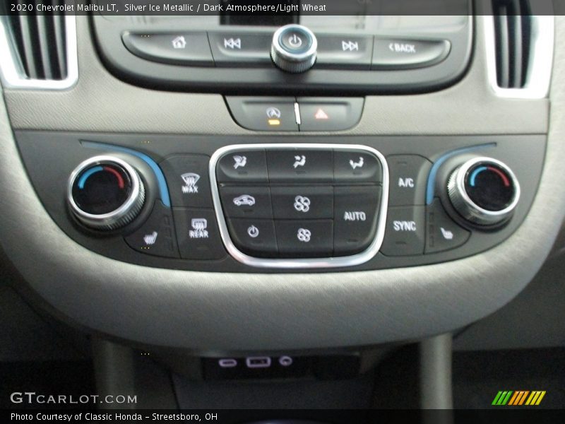 Silver Ice Metallic / Dark Atmosphere/Light Wheat 2020 Chevrolet Malibu LT