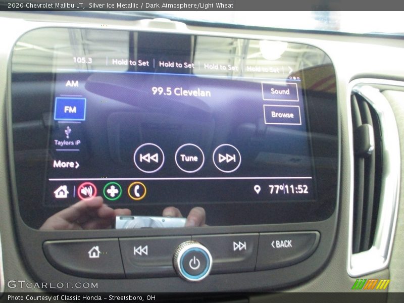 Silver Ice Metallic / Dark Atmosphere/Light Wheat 2020 Chevrolet Malibu LT