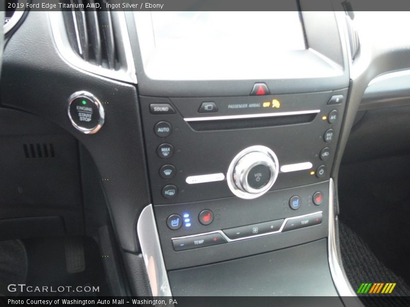 Ingot Silver / Ebony 2019 Ford Edge Titanium AWD