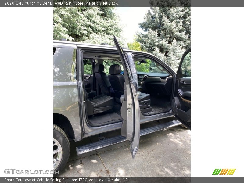 Satin Steel Metallic / Jet Black 2020 GMC Yukon XL Denali 4WD