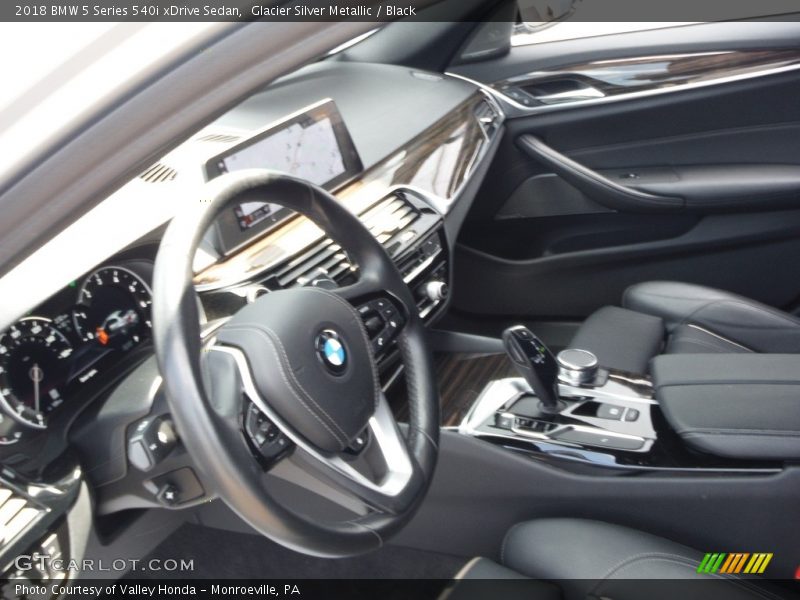 Glacier Silver Metallic / Black 2018 BMW 5 Series 540i xDrive Sedan