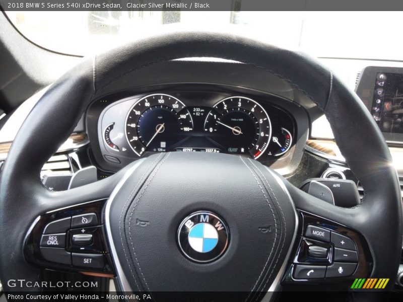 Glacier Silver Metallic / Black 2018 BMW 5 Series 540i xDrive Sedan