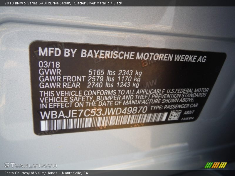 Glacier Silver Metallic / Black 2018 BMW 5 Series 540i xDrive Sedan