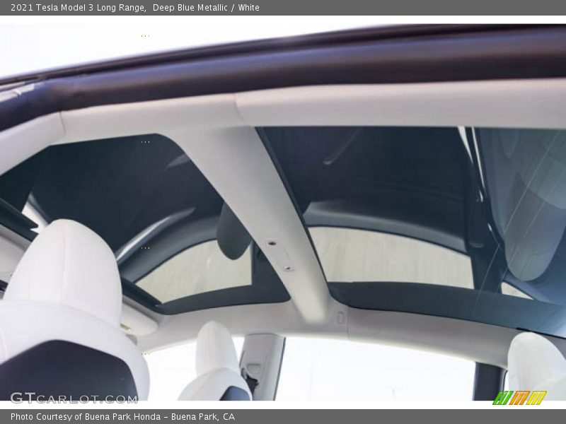 Sunroof of 2021 Model 3 Long Range