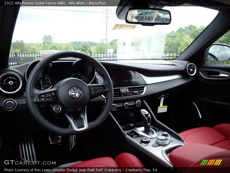  2022 Giulia Veloce AWD Black/Red Interior