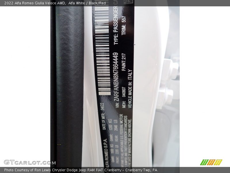 Alfa White / Black/Red 2022 Alfa Romeo Giulia Veloce AWD