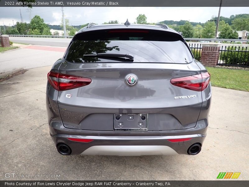 Vesuvio Gray Metallic / Black 2022 Alfa Romeo Stelvio Ti AWD