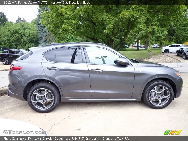 Vesuvio Gray Metallic / Black 2022 Alfa Romeo Stelvio Ti AWD