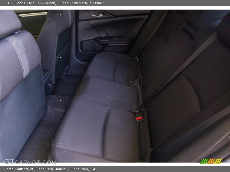Lunar Silver Metallic / Black 2017 Honda Civic EX-T Sedan