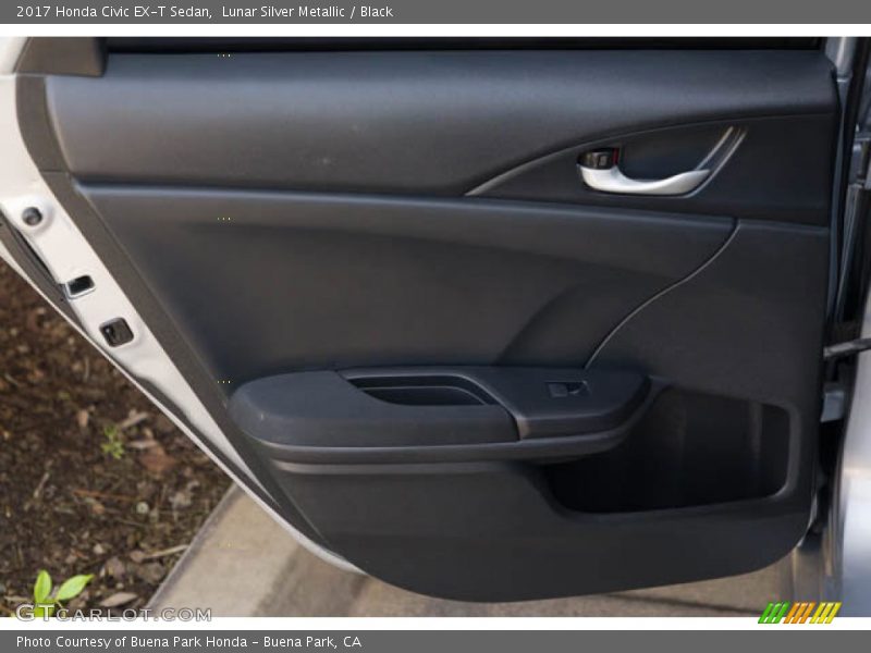 Lunar Silver Metallic / Black 2017 Honda Civic EX-T Sedan