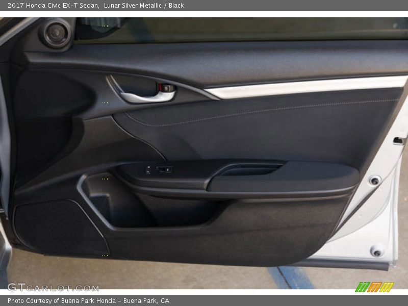 Lunar Silver Metallic / Black 2017 Honda Civic EX-T Sedan