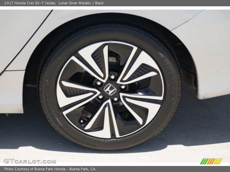 Lunar Silver Metallic / Black 2017 Honda Civic EX-T Sedan