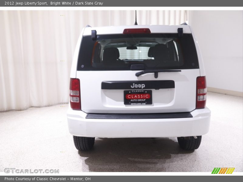 Bright White / Dark Slate Gray 2012 Jeep Liberty Sport