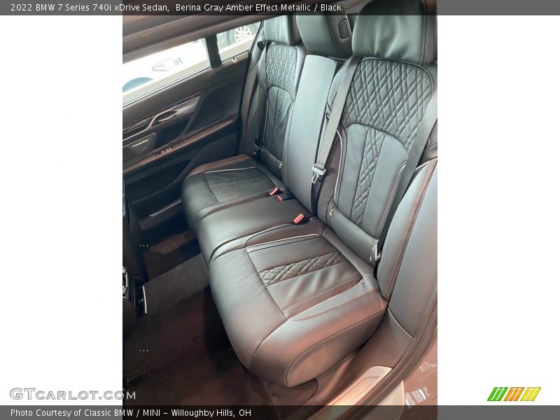 Berina Gray Amber Effect Metallic / Black 2022 BMW 7 Series 740i xDrive Sedan