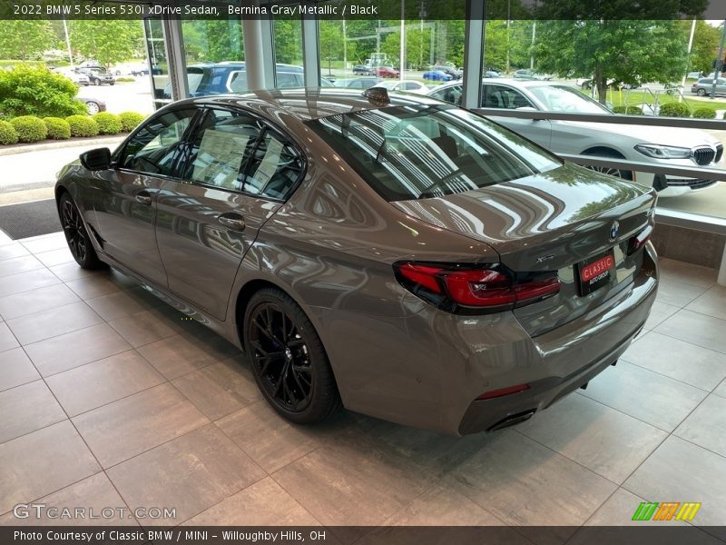 Bernina Gray Metallic / Black 2022 BMW 5 Series 530i xDrive Sedan