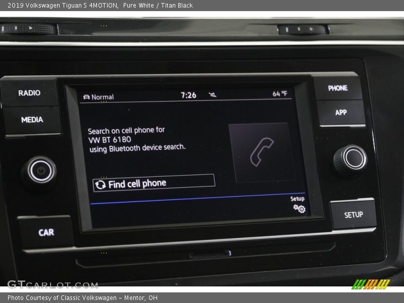 Pure White / Titan Black 2019 Volkswagen Tiguan S 4MOTION