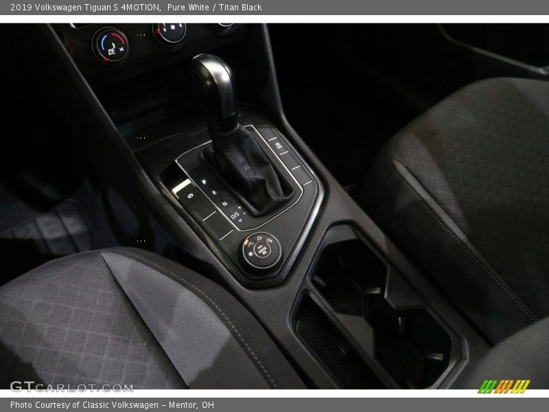 Pure White / Titan Black 2019 Volkswagen Tiguan S 4MOTION