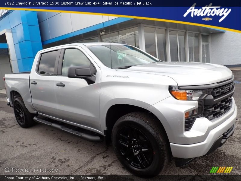 Silver Ice Metallic / Jet Black 2022 Chevrolet Silverado 1500 Custom Crew Cab 4x4