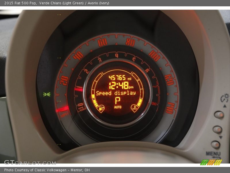 Verde Chiaro (Light Green) / Avorio (Ivory) 2015 Fiat 500 Pop