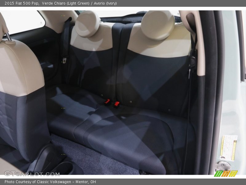 Verde Chiaro (Light Green) / Avorio (Ivory) 2015 Fiat 500 Pop