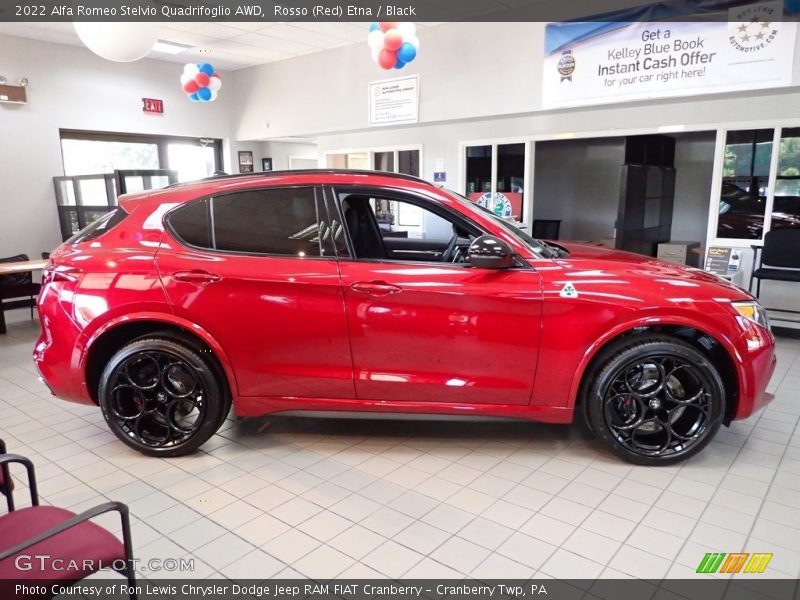  2022 Stelvio Quadrifoglio AWD Rosso (Red) Etna