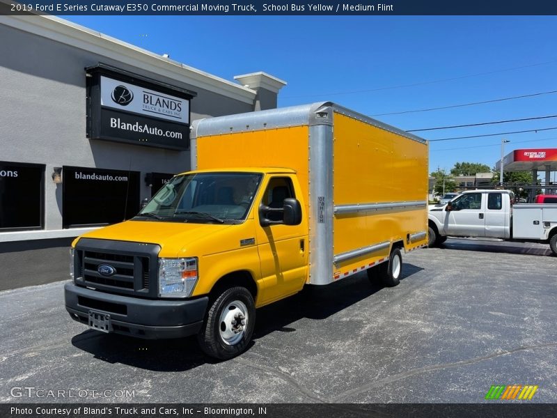 School Bus Yellow / Medium Flint 2019 Ford E Series Cutaway E350 Commercial Moving Truck