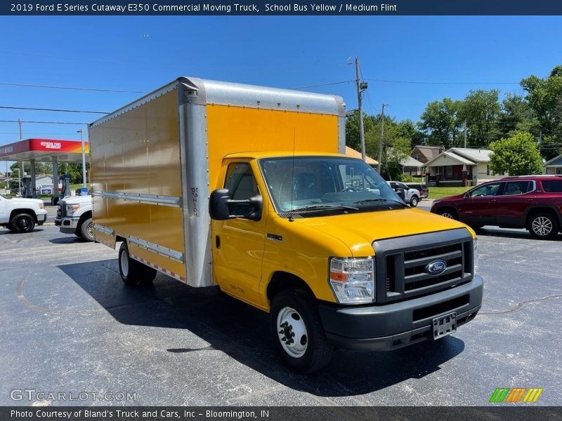 School Bus Yellow / Medium Flint 2019 Ford E Series Cutaway E350 Commercial Moving Truck